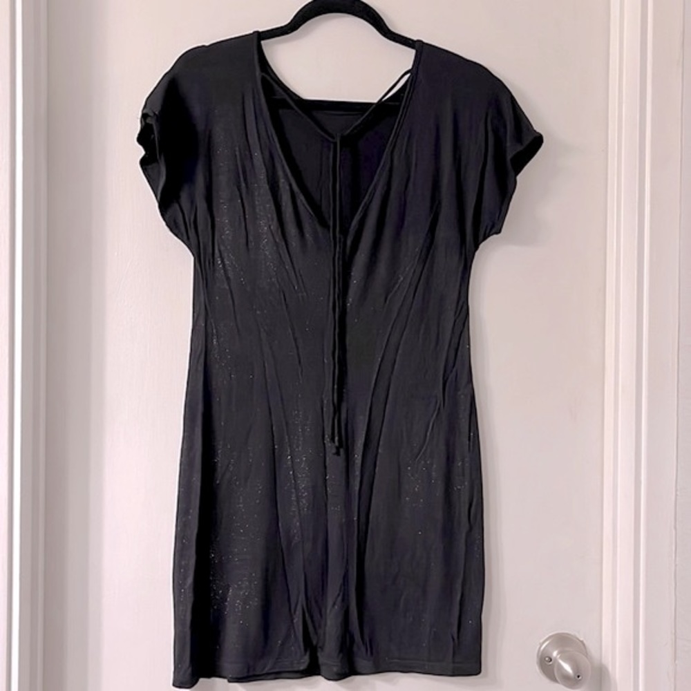 Black & Gold Shimmer Open-back Tee Dress
